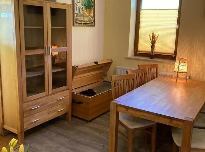 Bergs Bahnhof דירה *