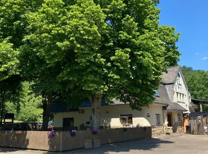 Bergs Bahnhof דירה